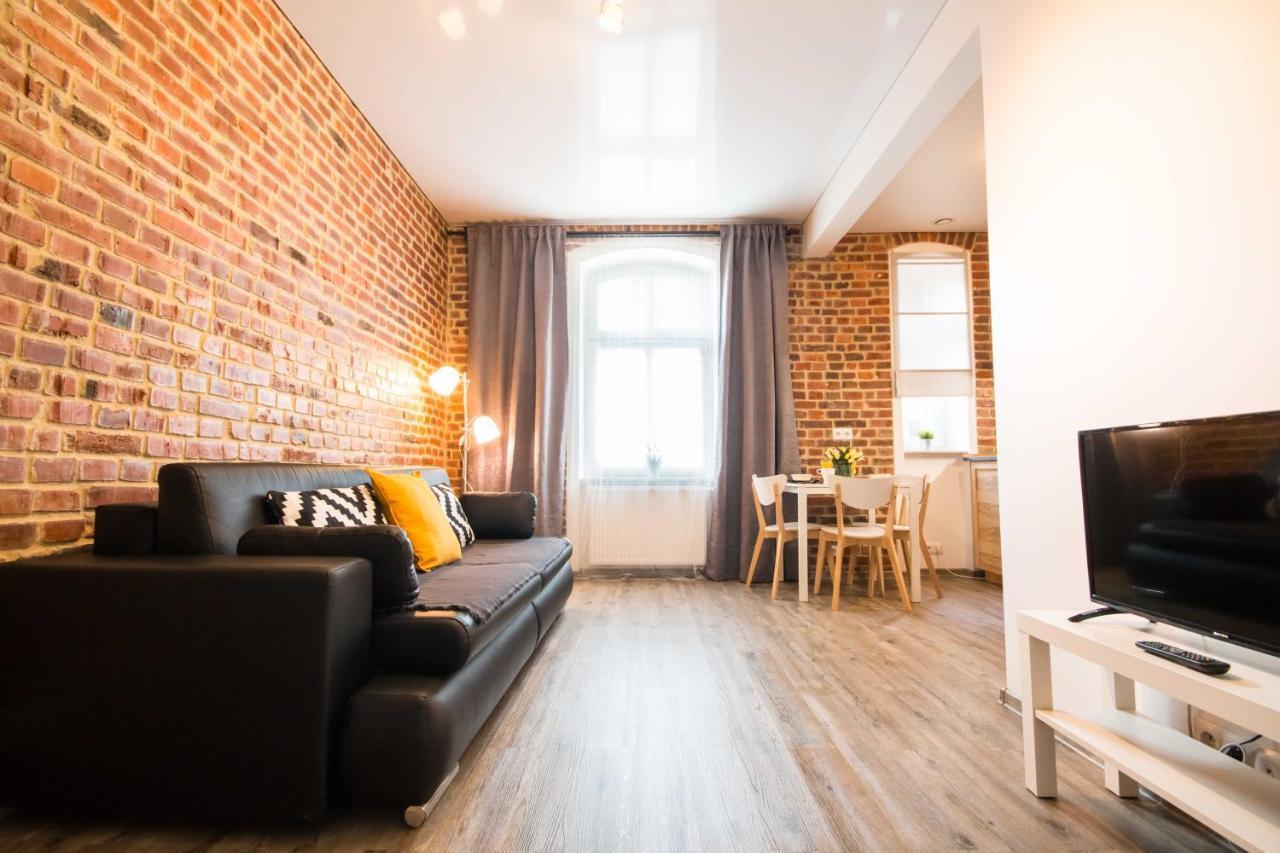 Uno Apartaments 卡托维兹 外观 照片